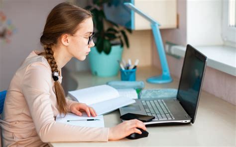 What Teenagers Are Learning From Online Porn .
